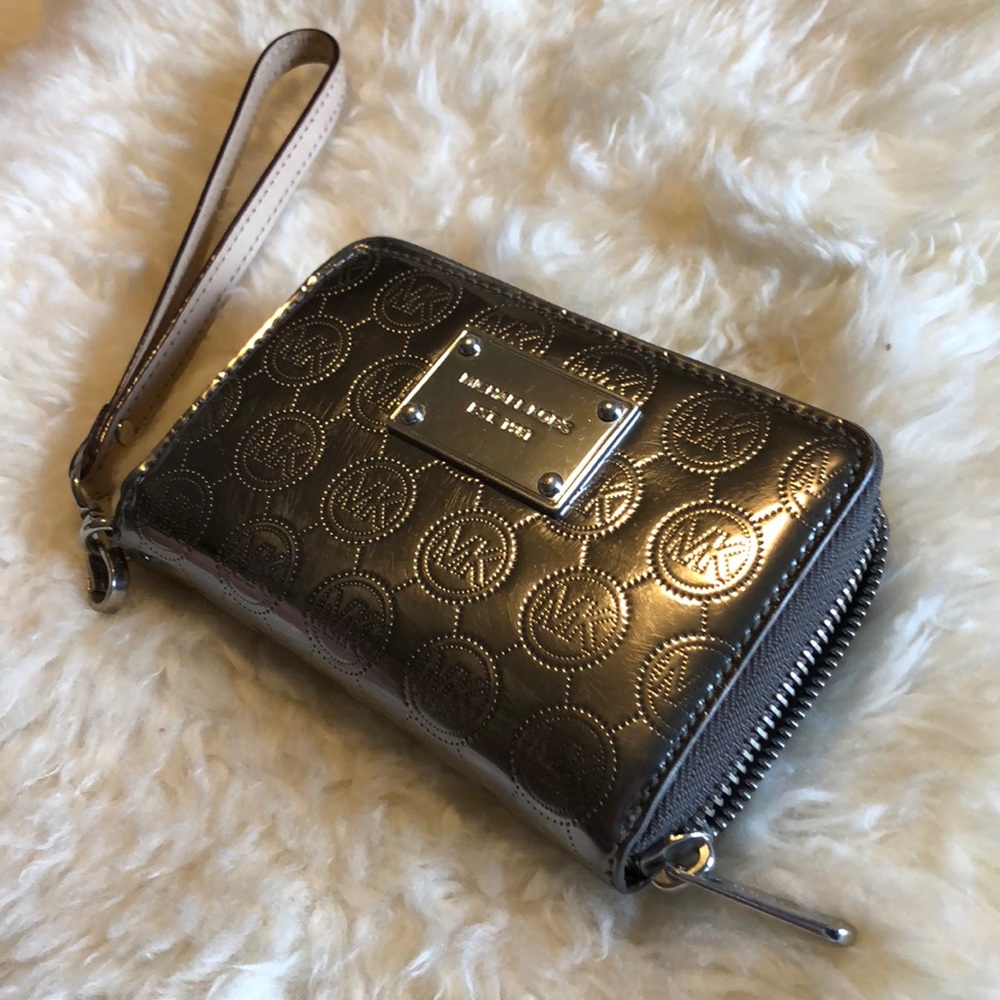 Michael Kors Silver Zippered Wallet